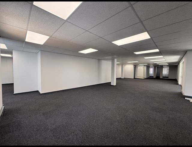381M² OFFICE TO LET IN KILLARNEY
